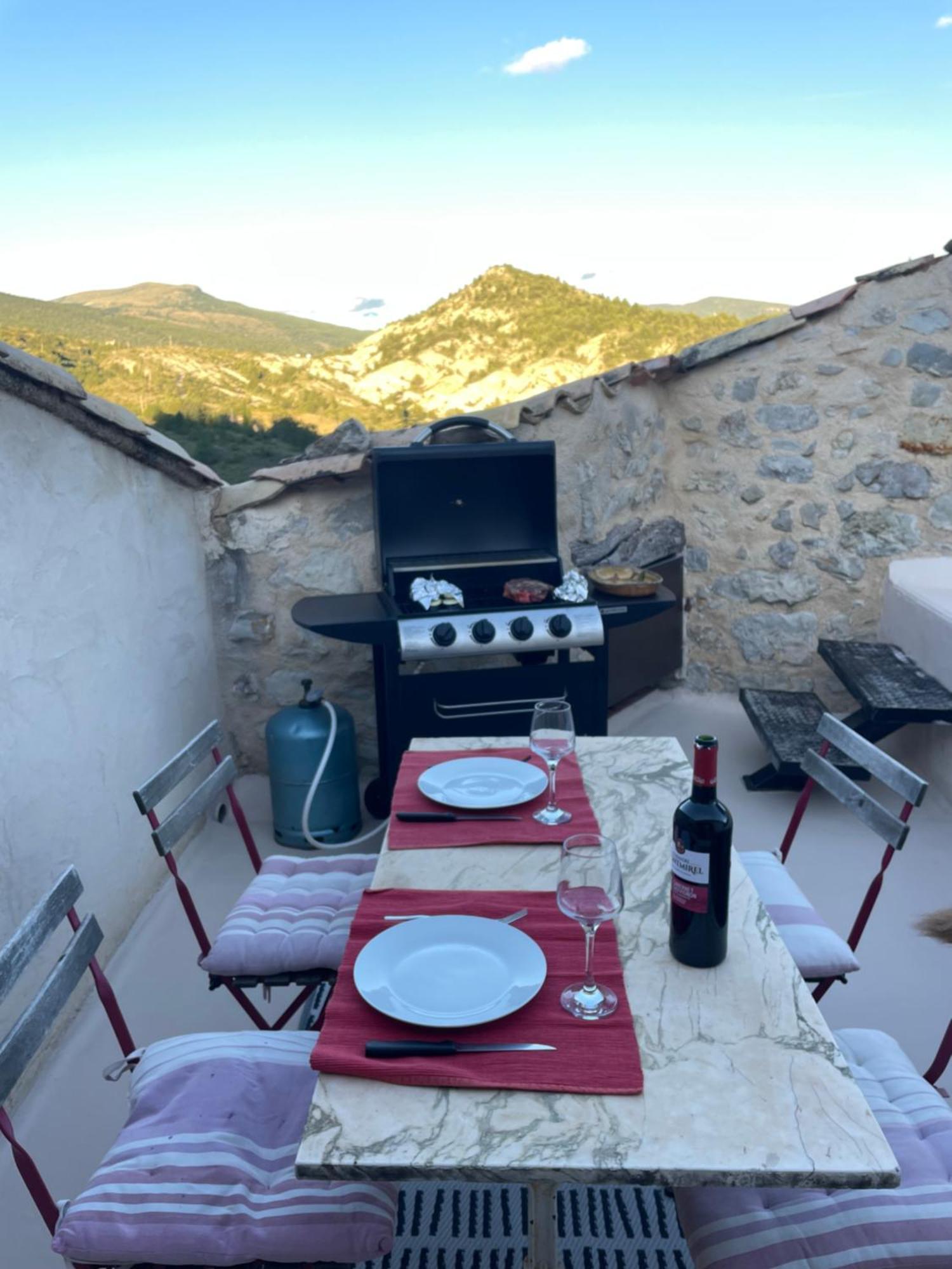 La Maison De Vergol Montbrun-les-Bains Dış mekan fotoğraf
